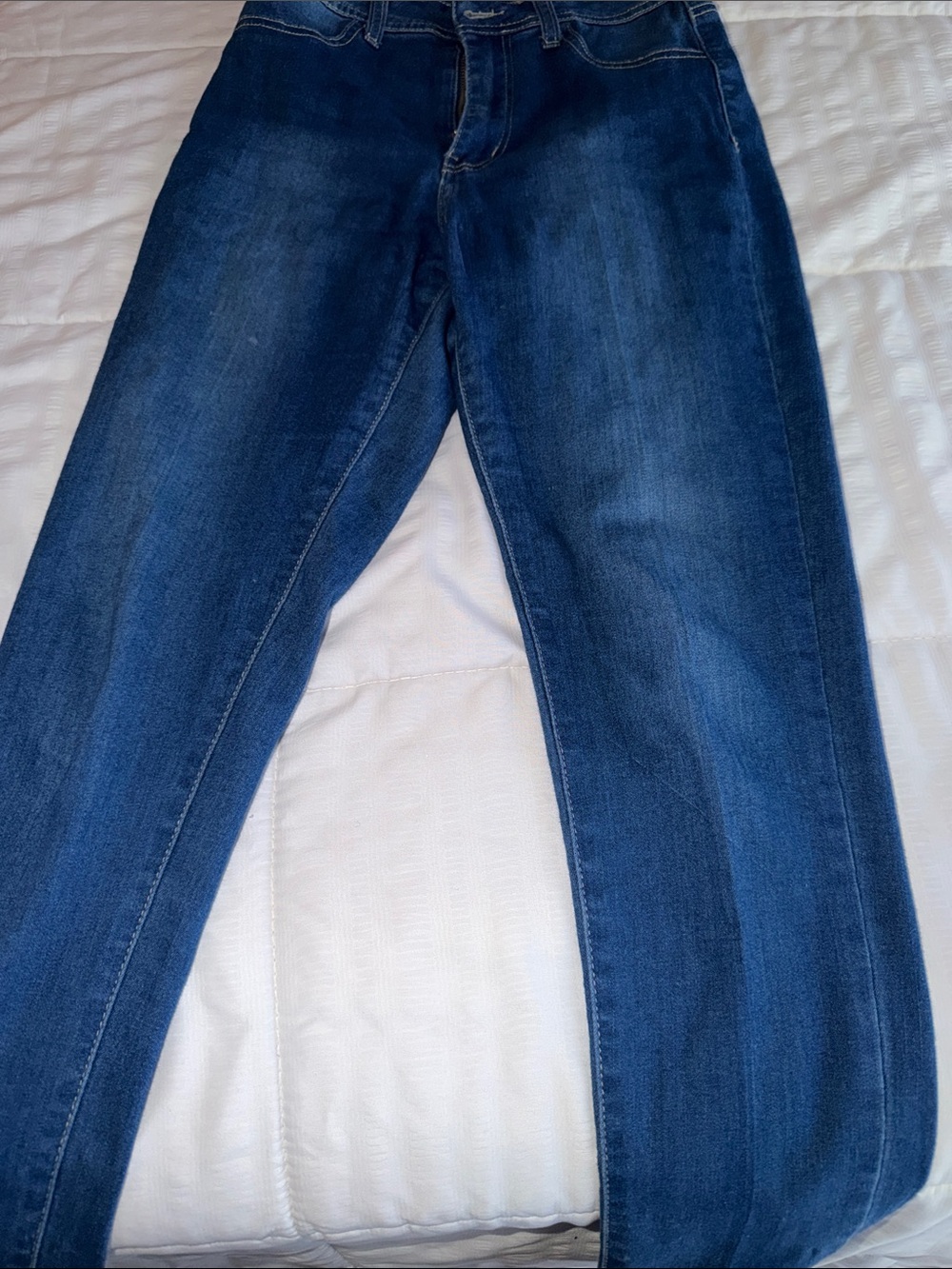 Classic Dark Blue Women's JeansSIZE MEDIUM SKINNY JEANS COMFORTABLE FIT